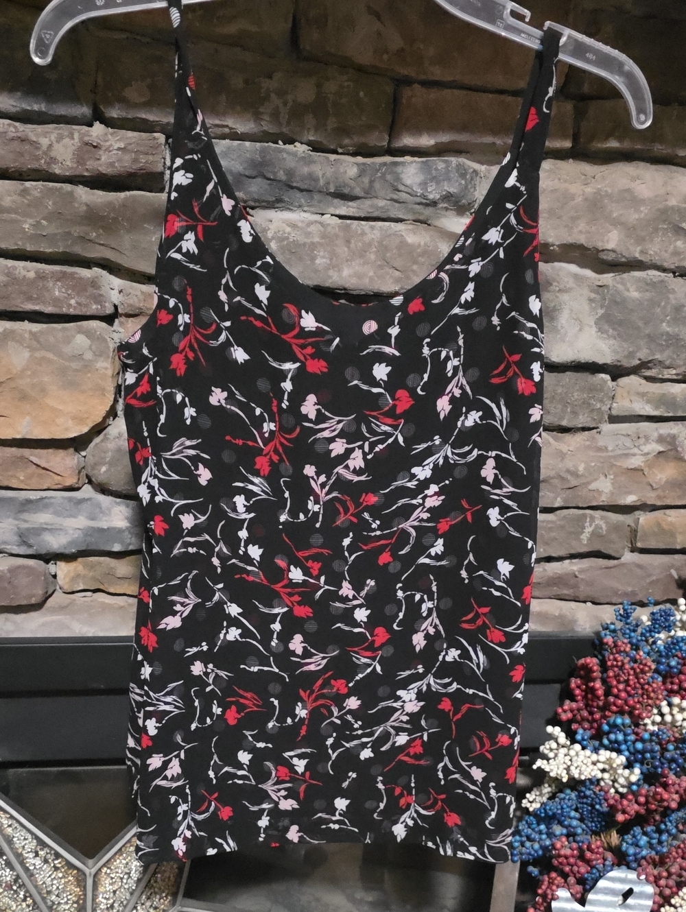 WHBM Reversable, 2 Tanks In One,  Silky V- Neck Tank Sz S